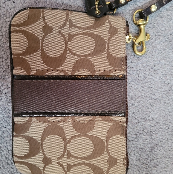 Coach clutch - Picture 2 of 6